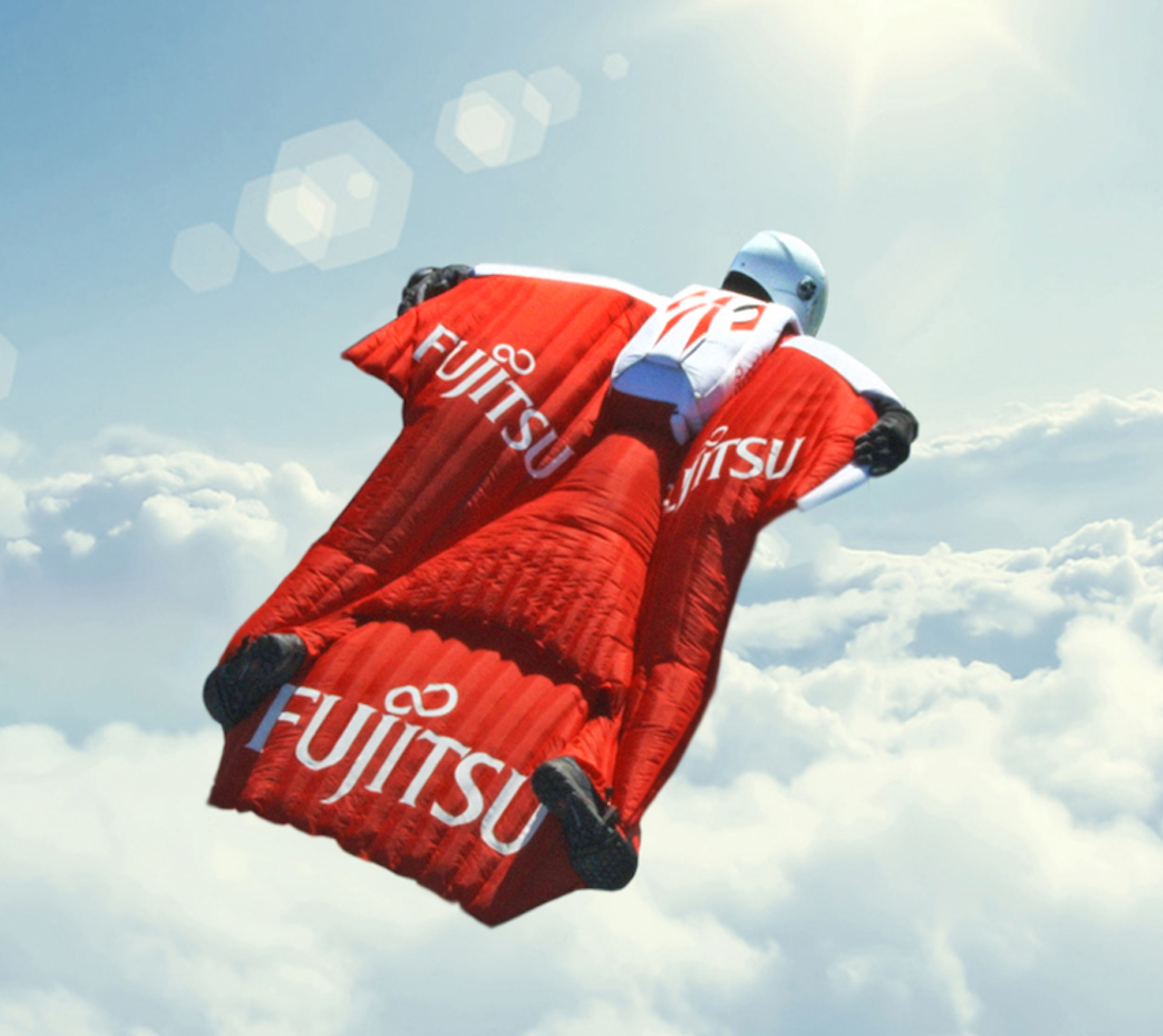 Fraser Corsan wingsuit jump